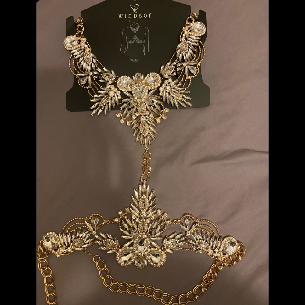Windsor body chain